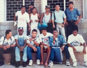 mauricio pastrana con otros boxeadores en Sincelejo años 90