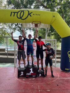 Tony Salgado,Luis Zúñiga y Carlos Balbuena, ganadores de la Máster C