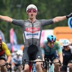Kaden Groves ganó la sexta etapa del Giro 2025