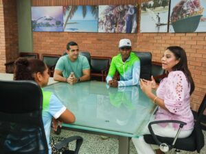 Gobernadora Lucy García, Samuel Álvarez y los deportistas.