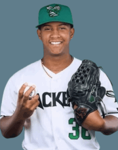 Didier Fuentes, pitcher toludeño.