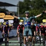 Jonathan Milan gana al sprint en Laval. Pogačar retiene el maillot amarillo