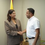 La gobernadora Lucy García y el superintendente de Transporte, Alfredo Piñeres Olave.