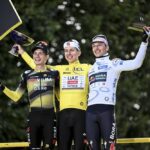Podio final del Tour de Francia 2025