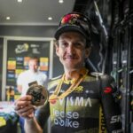 Simon Yates gana en el Puy de Sancy