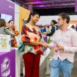 Stand de Sucre en el Foro de Desarrollo Local de la OCDE en Barranquilla mostrando la iniciativa Golfo de Morrosquillo, Ciudad Natural.