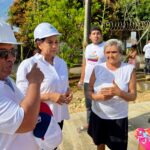 gobernadora Lucy García, acompañada por vecinos y líderes locales,