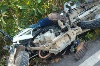 asesinato en la vía al mar