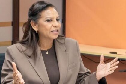 Debate busca soluciones a deudas hospitalarias en Sucre