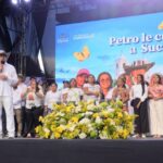 Petro le cumplió a Sucre